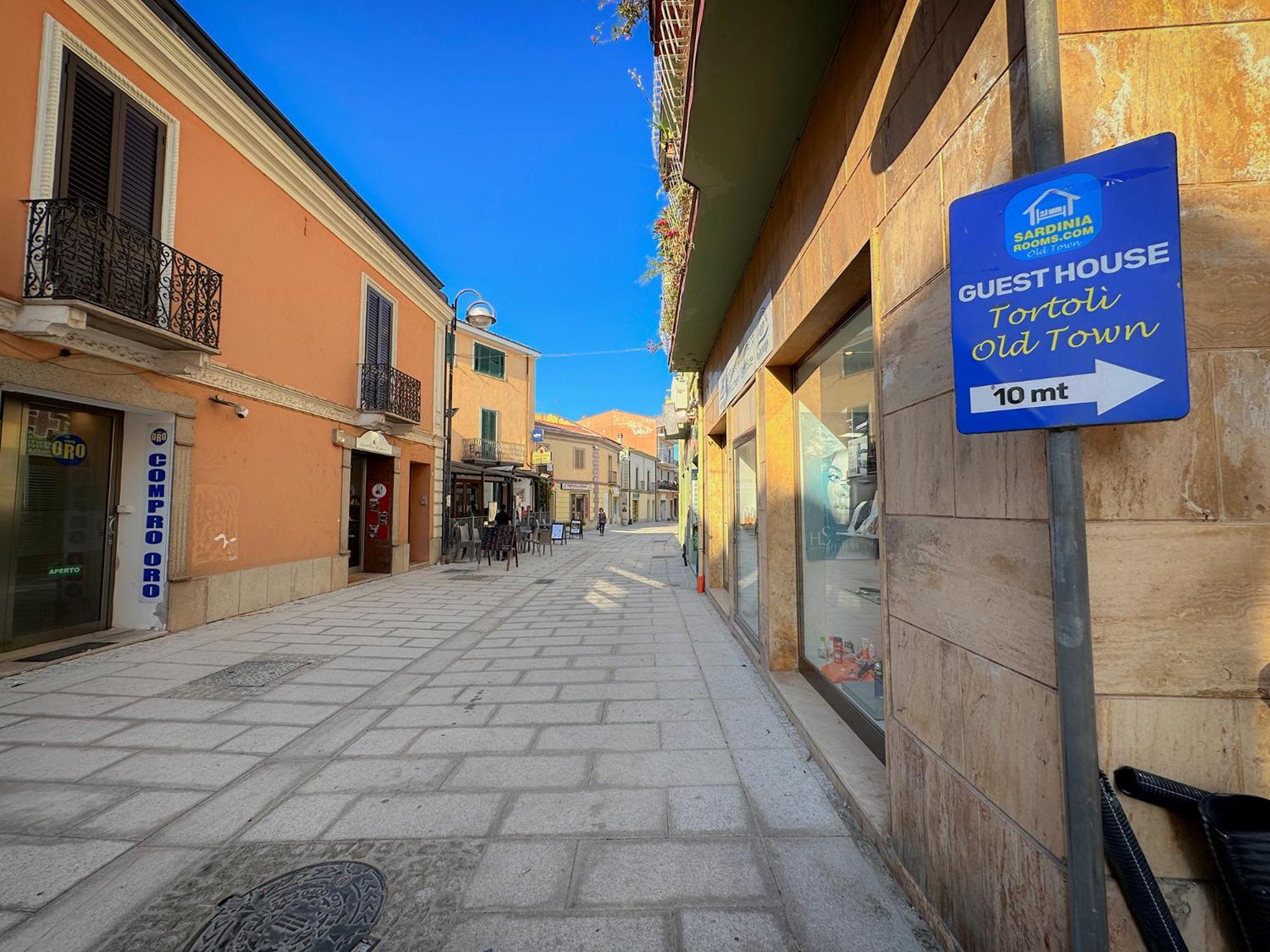 Sardiniarooms Tortoli Old Town Екстериор снимка